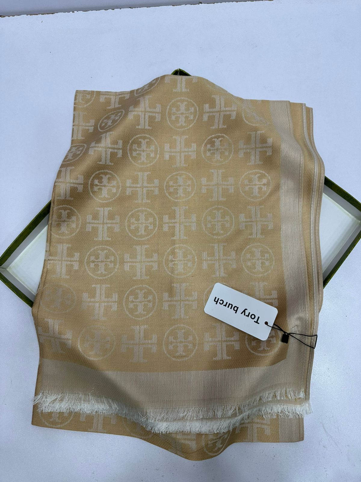 Signature Jacquard Pashmina Scarf for Women – Luxury Winter Wrap