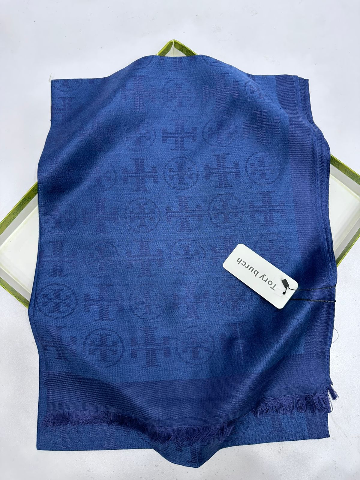 Signature Jacquard Pashmina Scarf for Women – Luxury Winter Wrap