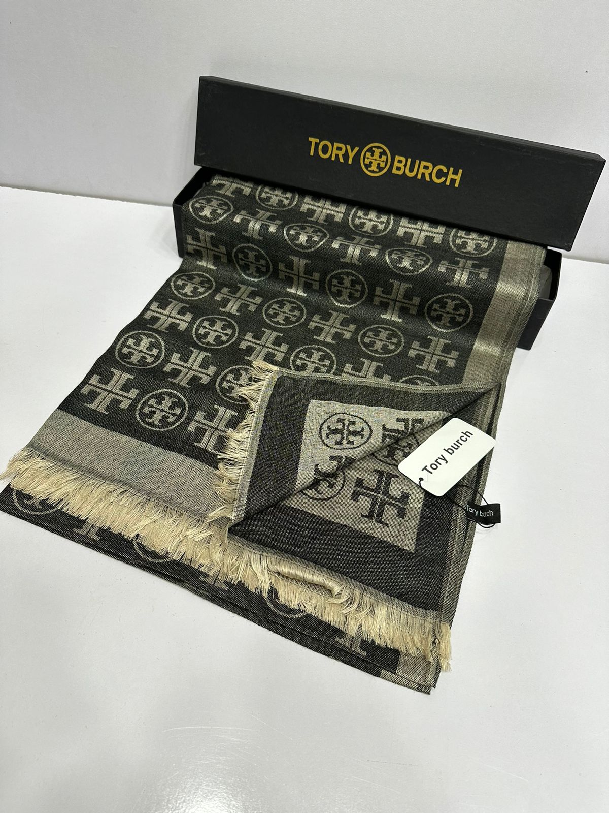 TORYY Scarves