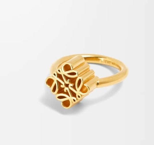 LO-EWE Anagram Ring