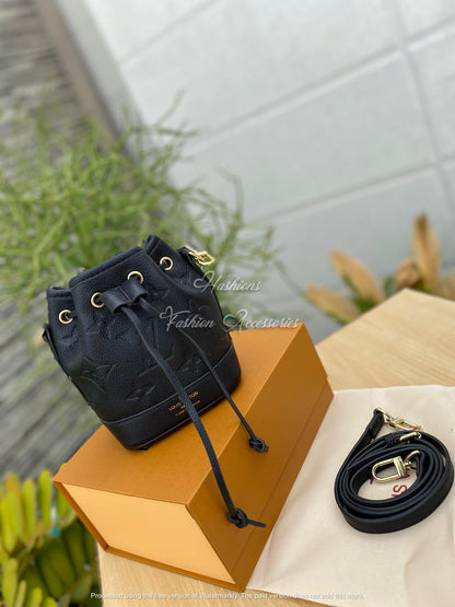 L-V Bucket Bag