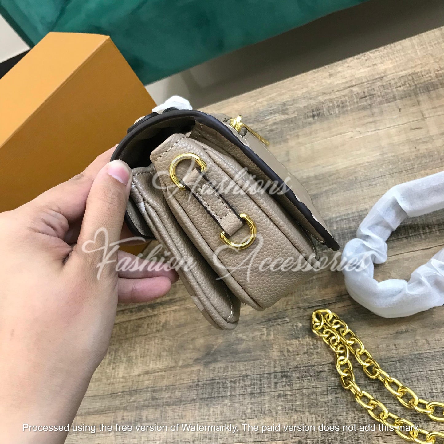 L-V Metis Beige