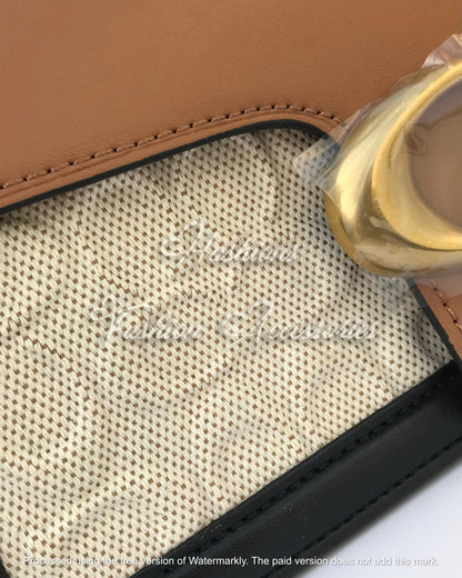 Classic Coach C-Buckle Shoulder Bag – Tan & Canvas Elegance