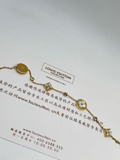 Rose Gold Enamel Clover Charm Bracelet | Minimal Luxury Chain for Women