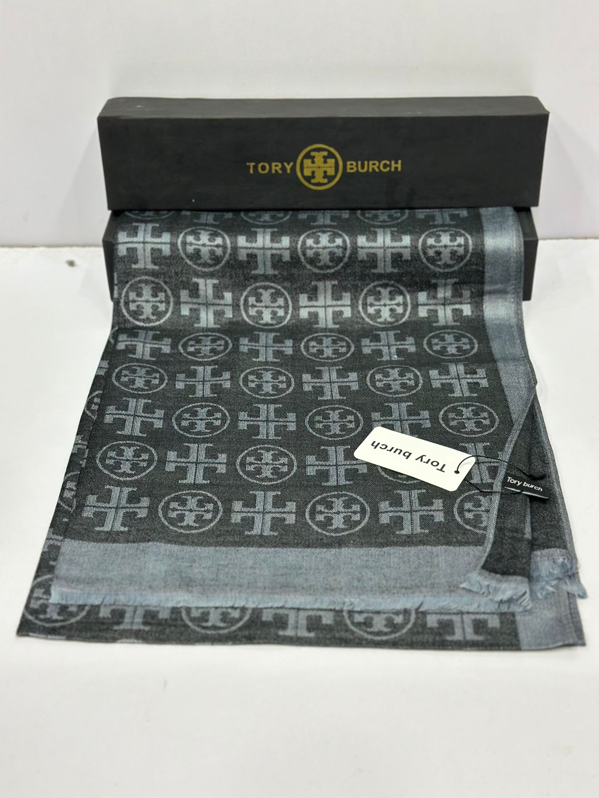 Classic Jacquard Pashmina Scarf for Women – Soft Winter Wrap | Premium Collection