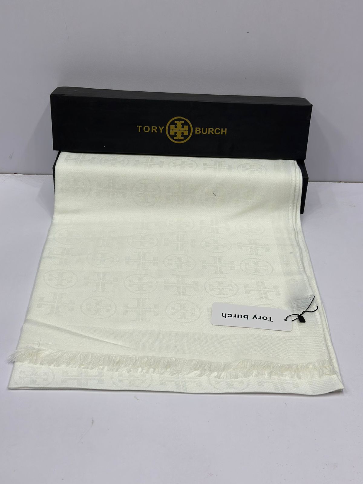 Classic Jacquard Pashmina Scarf for Women – Soft Winter Wrap | Premium Collection