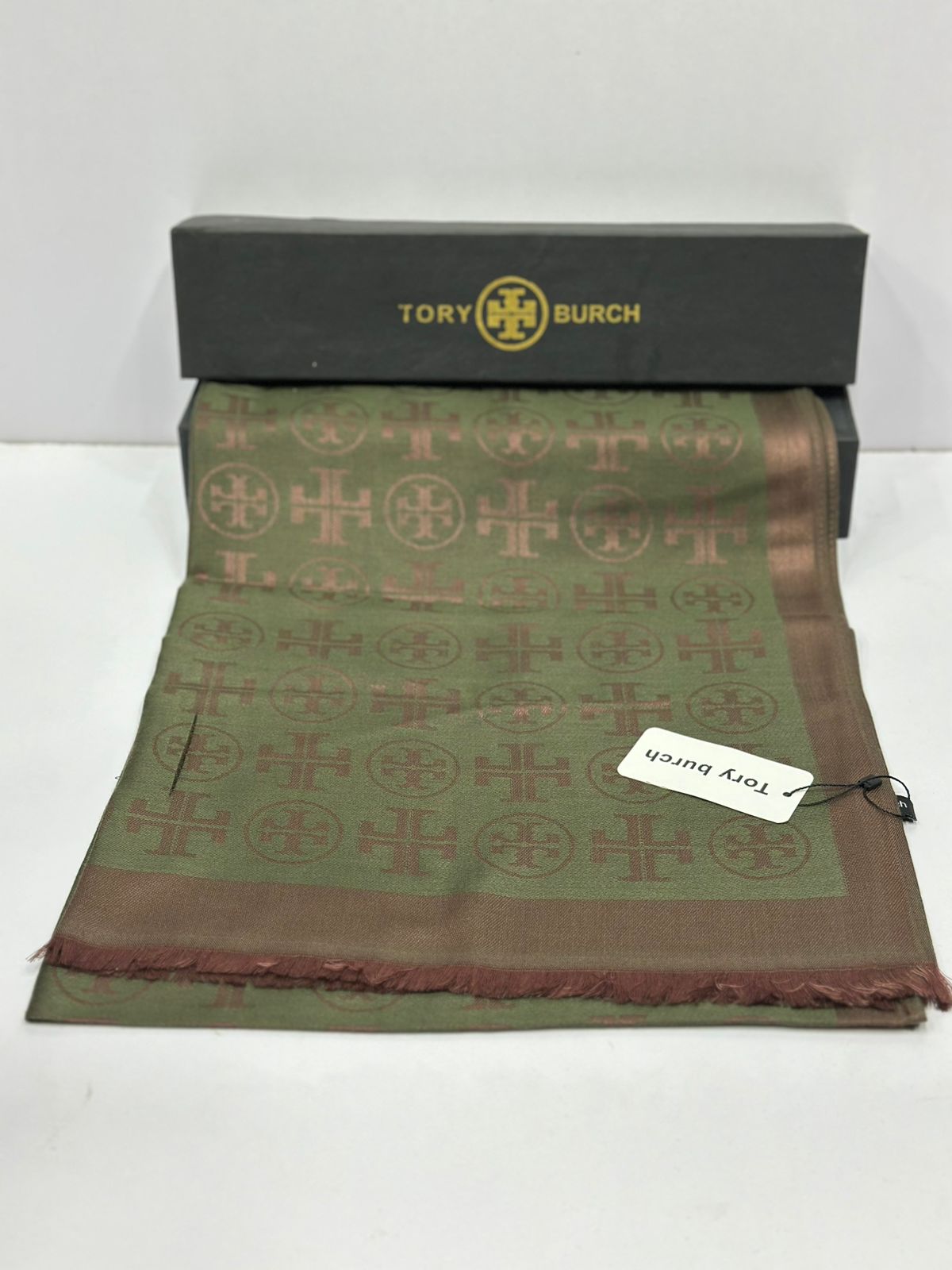 Signature Jacquard Pashmina Scarf for Women – Luxury Soft Winter Wrap