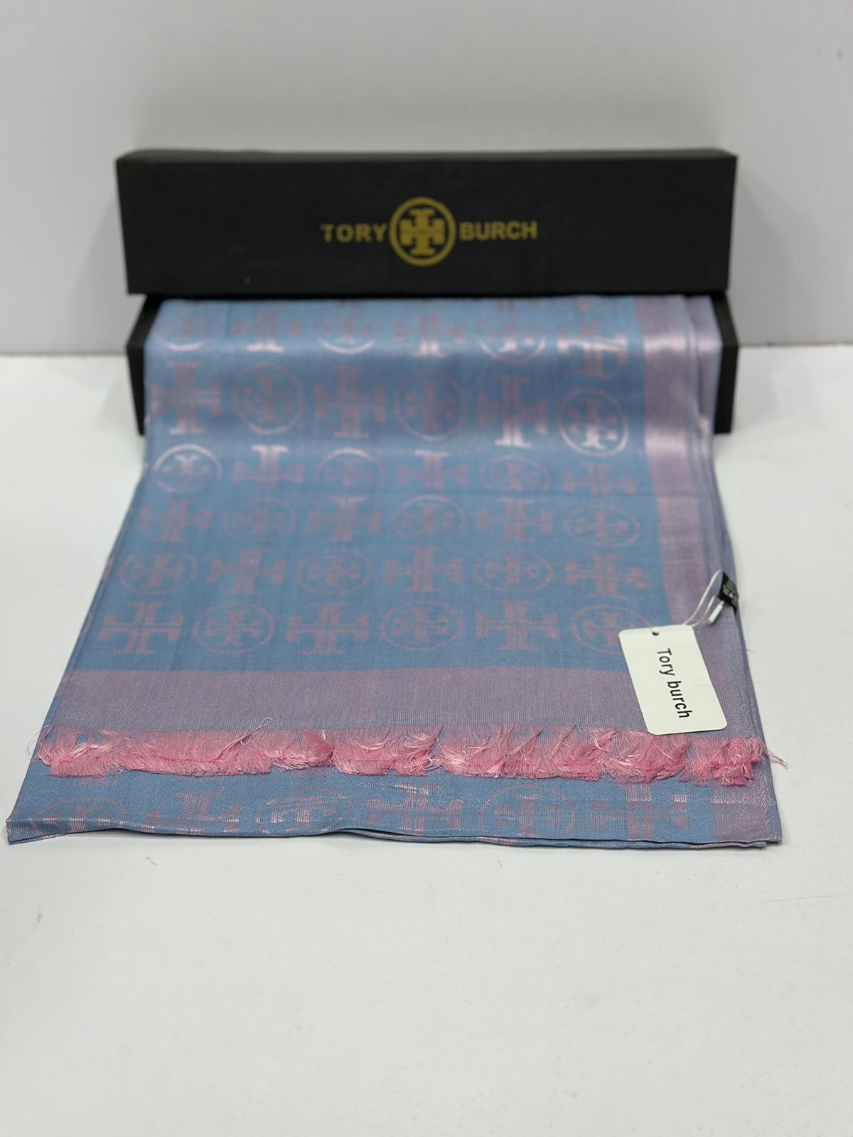 Signature Jacquard Pashmina Scarf for Women – Luxury Soft Winter Wrap