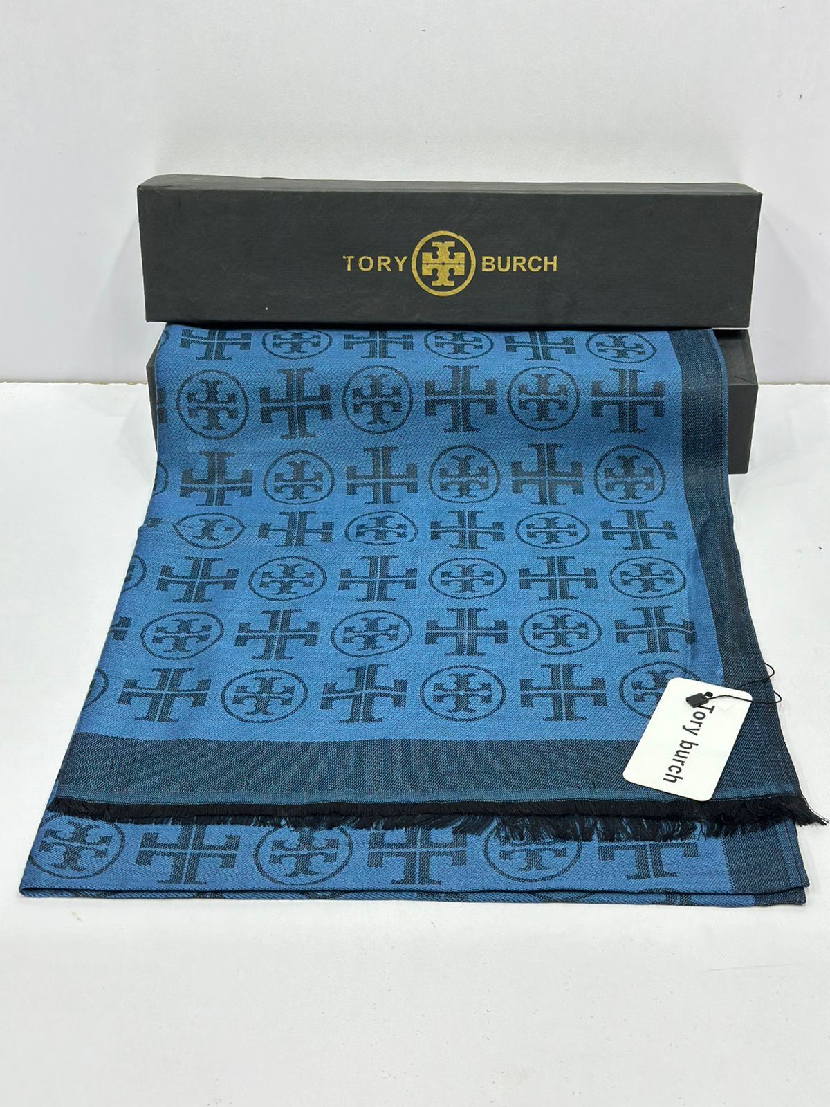 Signature Jacquard Pashmina Scarf for Women – Luxury Soft Winter Wrap