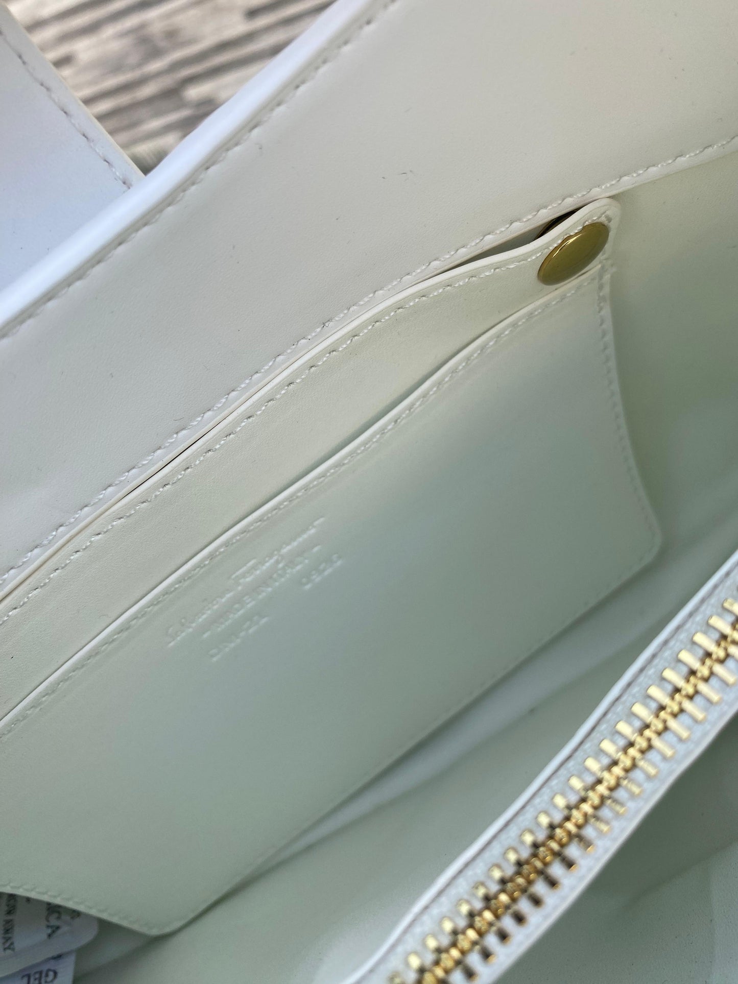 Luxury Glossy Shoulder Bag – Structured Design with Gold Buckle