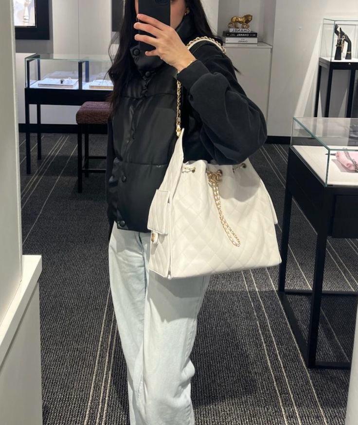 Quilted Chain Bucket Bag – Luxury Drawstring Shoulder Bag