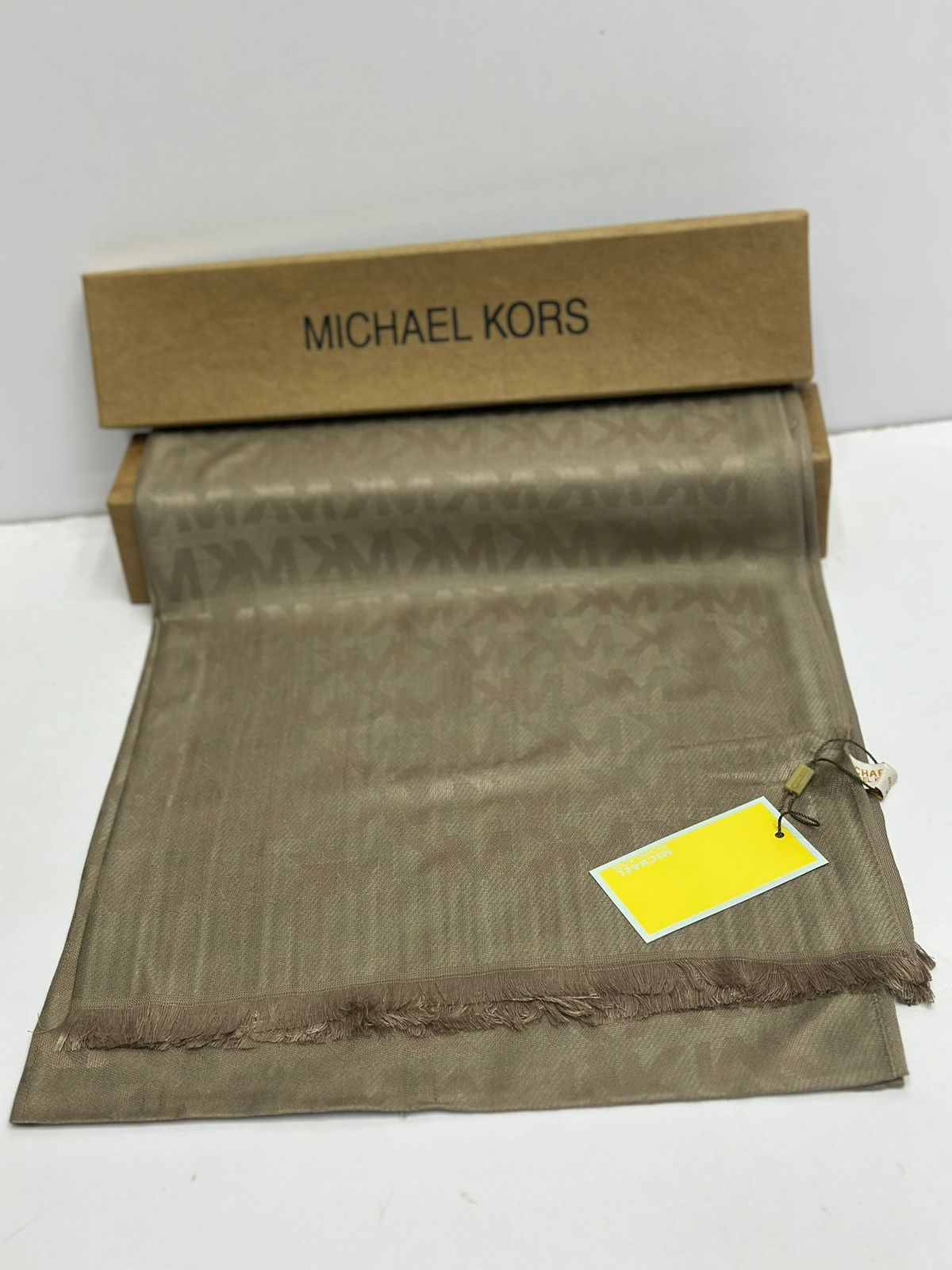 Luxury Jacquard Pashmina Scarf for Women – Soft Winter Shawl & Stylish Wrap