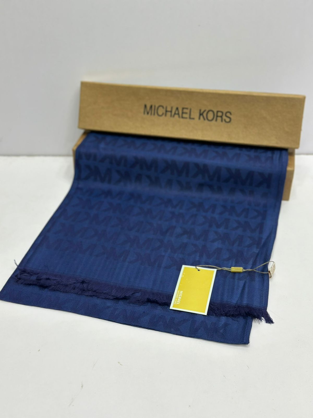 Luxury Jacquard Pashmina Scarf for Women – Soft Winter Shawl & Stylish Wrap