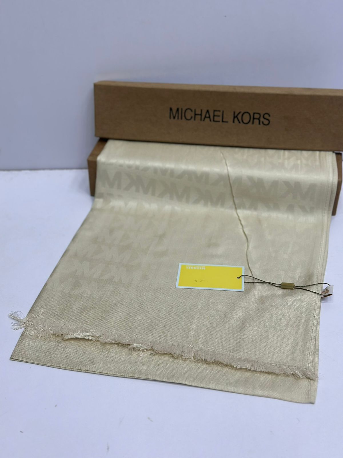 Luxury Jacquard Pashmina Scarf for Women – Soft Winter Shawl & Stylish Wrap