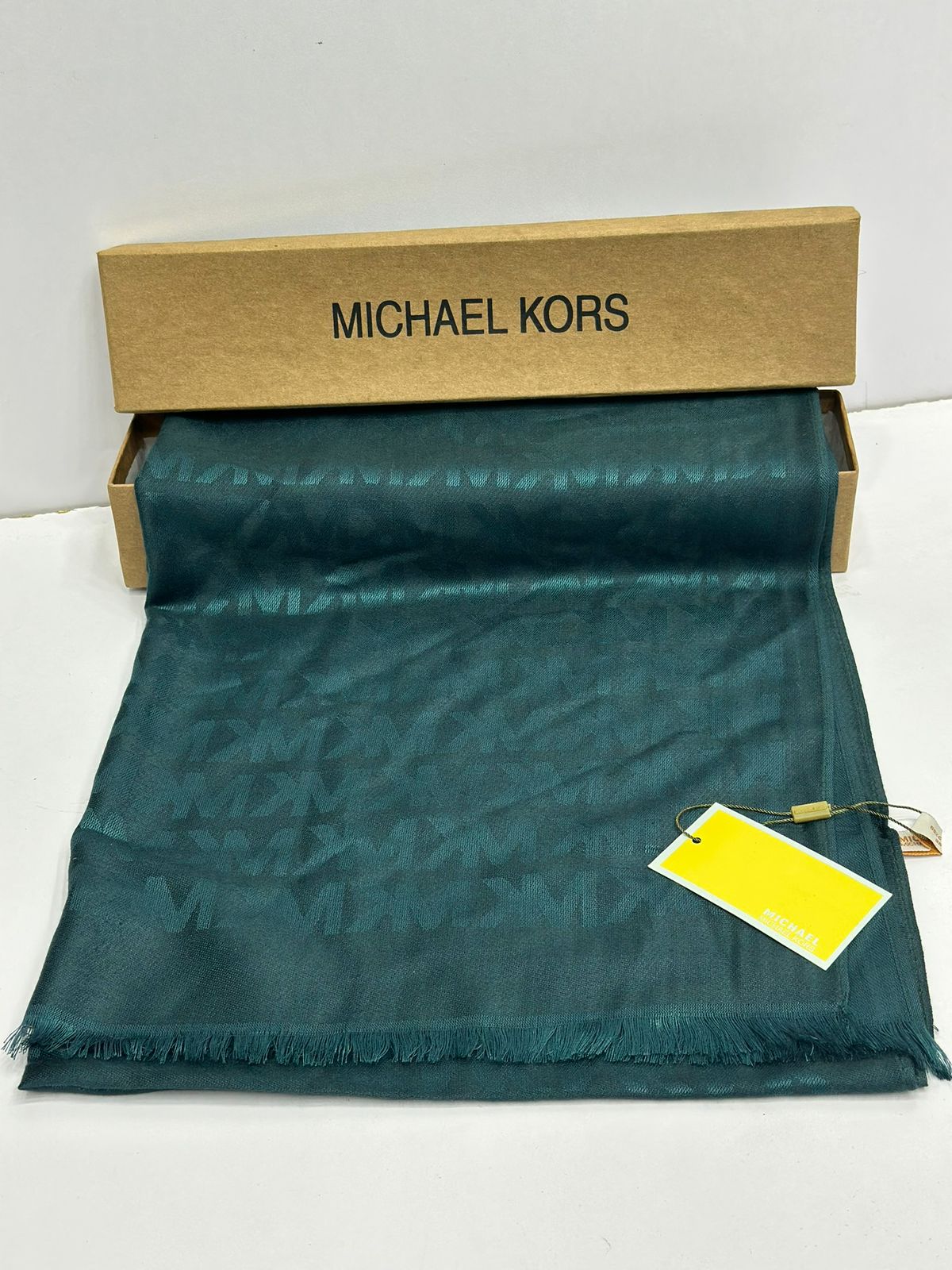 Luxury Jacquard Pashmina Scarf for Women – Soft Winter Shawl & Stylish Wrap