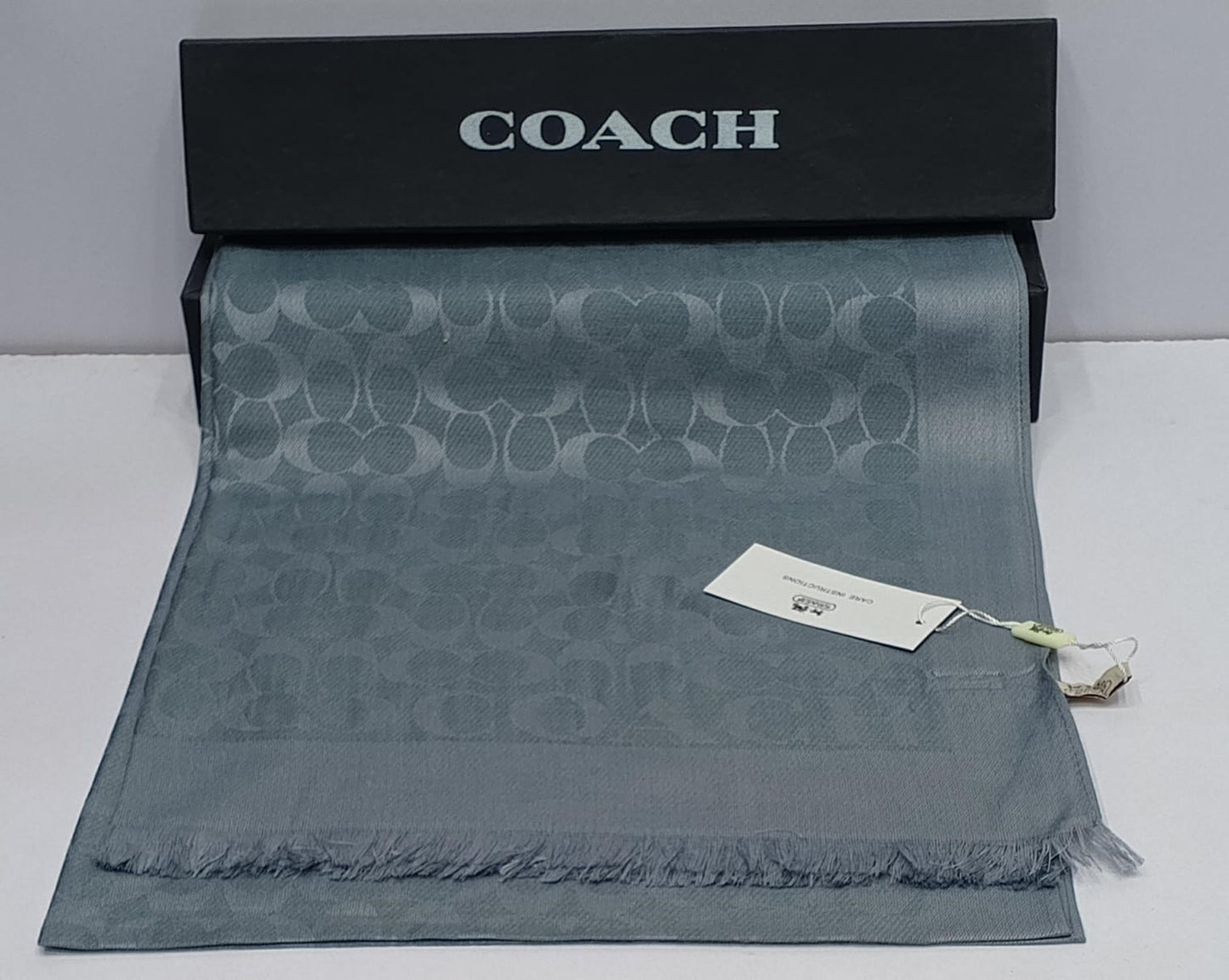 Elegant Jacquard Pashmina Scarf for Women – Soft Winter Shawl & Wrap (Multiple Colors)