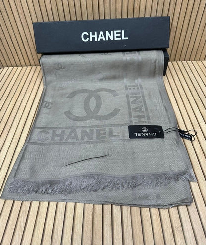 Luxury Jacquard Pashmina Scarf for Women – Soft Elegant Shawl & Winter Wrap (Multiple Colors)