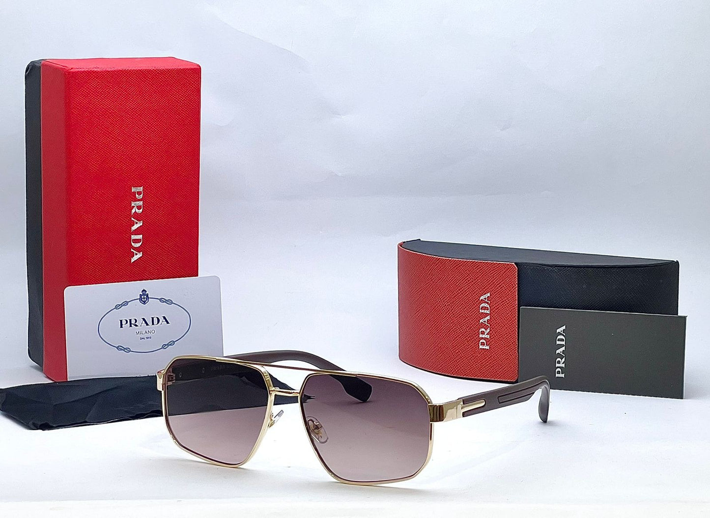 Unisex Square Aviator Sunglasses – Gradient UV Protection Lenses, Premium Metal Frame