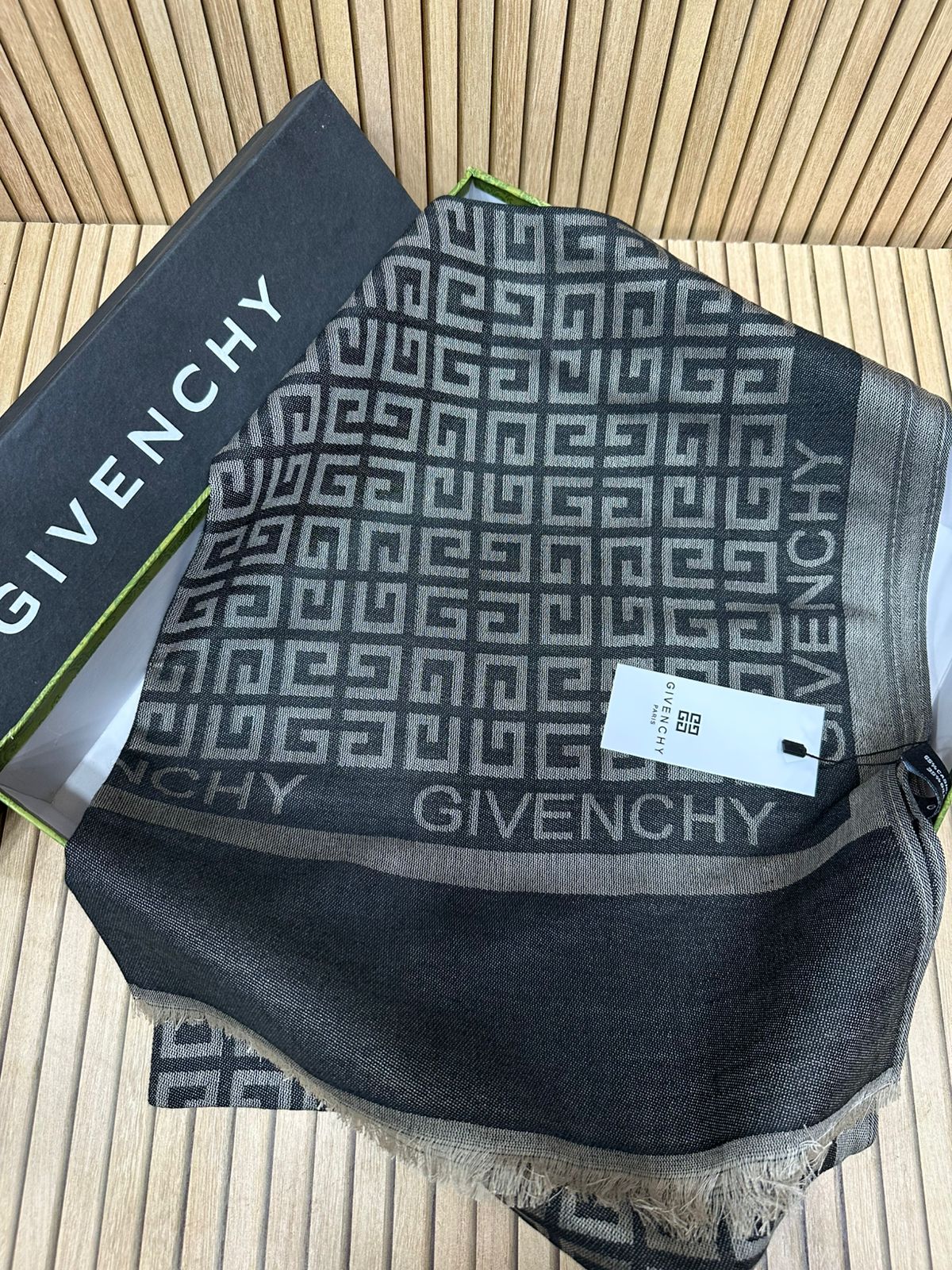 Premium Pashmina Scarf for Women – Soft Woven Winter Shawl & Stole