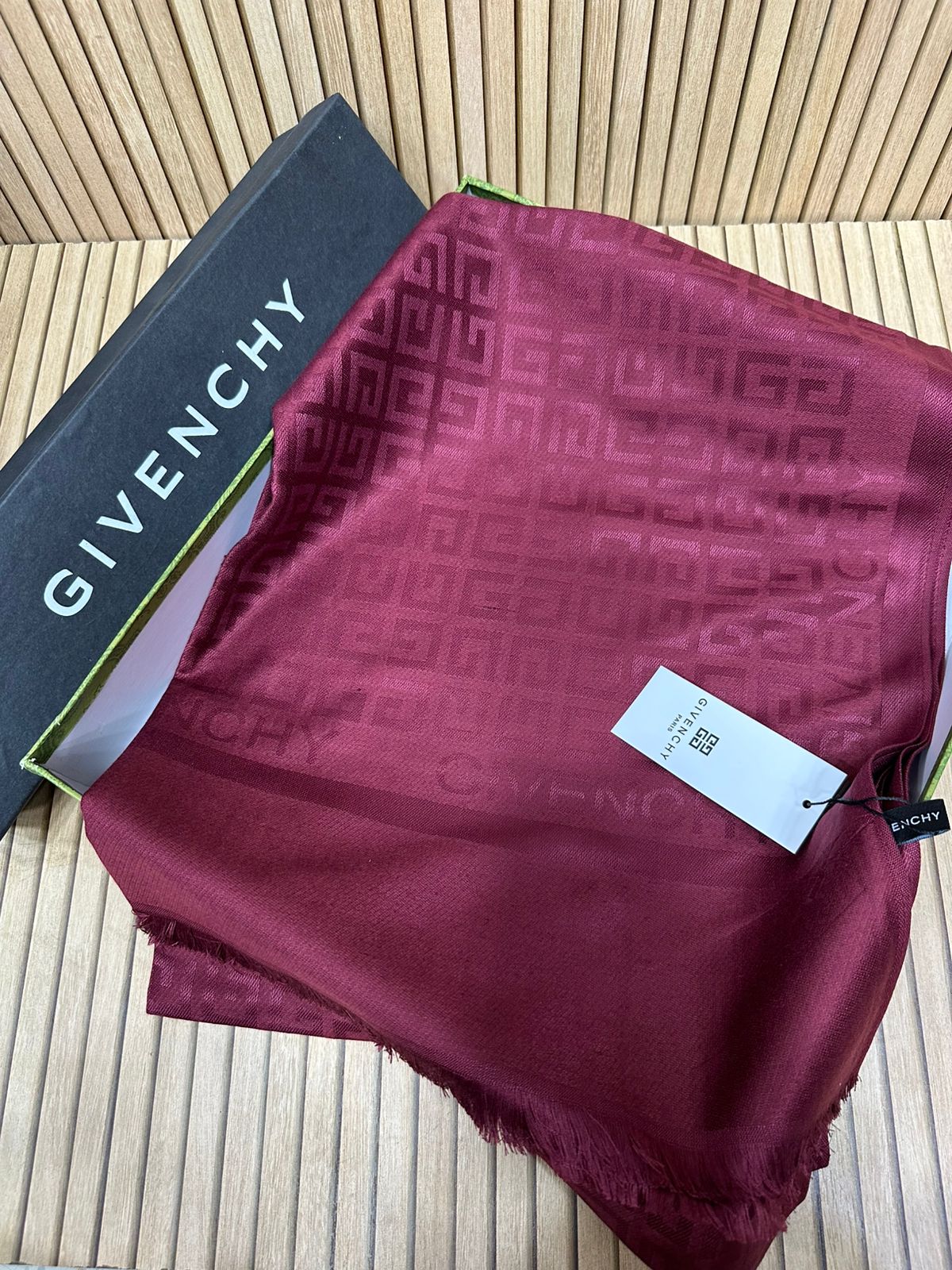 Premium Pashmina Scarf for Women – Soft Woven Winter Shawl & Stole