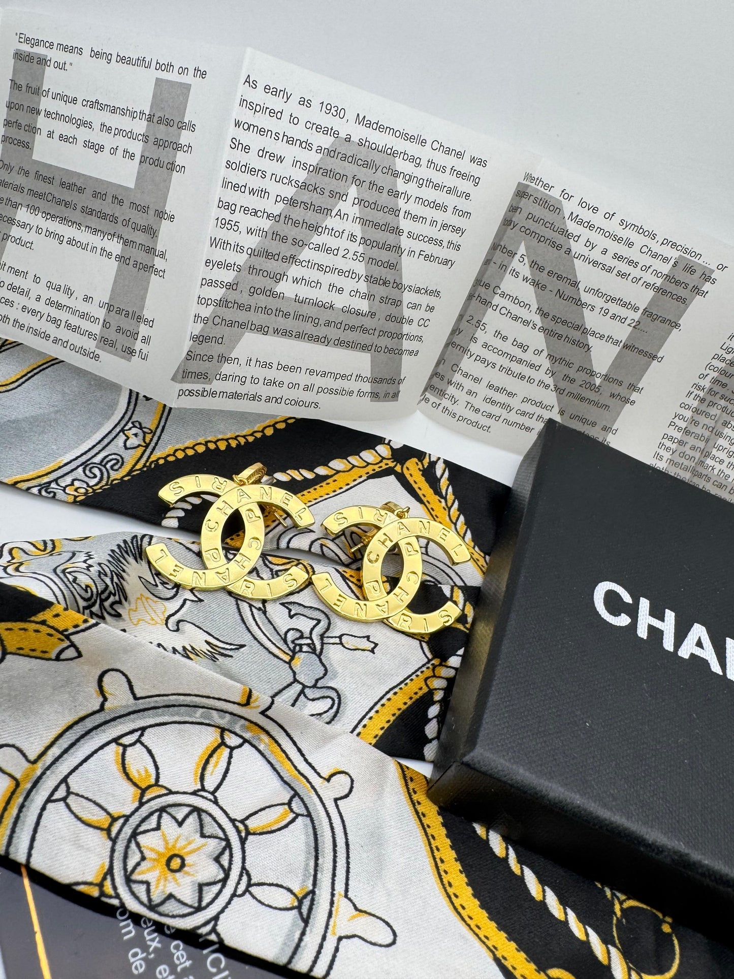 Gold-Tone Interlocking Circle Stud Earrings for Women | Minimal Statement Jewelry