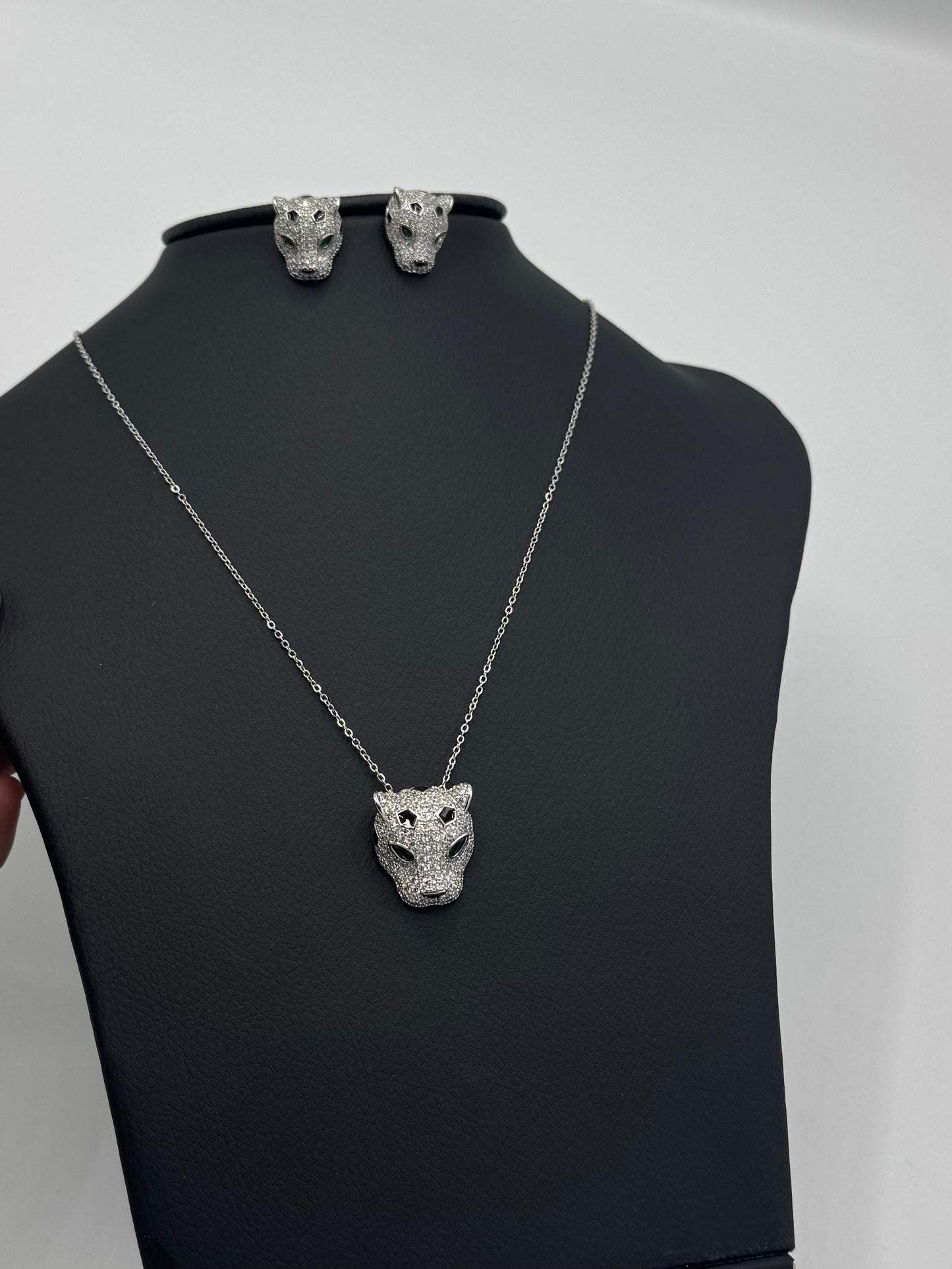 Panther Head Necklace with Matching Stud Earrings – Bold Statement Jewelry Set for Women