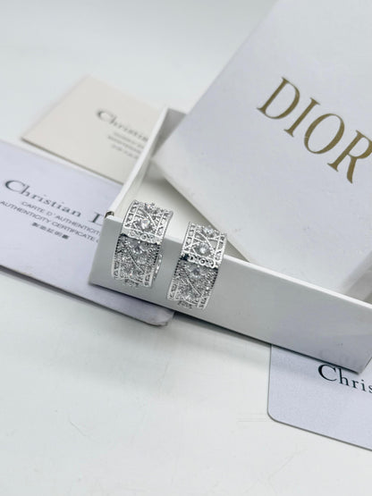 Wide Crystal Hoop Earrings – Textured Gold & Silver Statement Hoops for Women