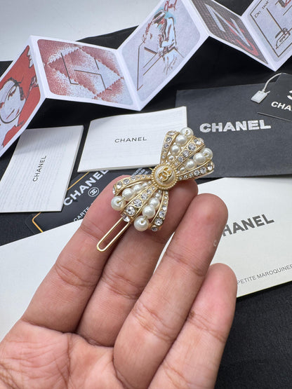 Gold Tone Pearl & Crystal Bow Hair Clip – Luxury Rhinestone Ribbon Barrette