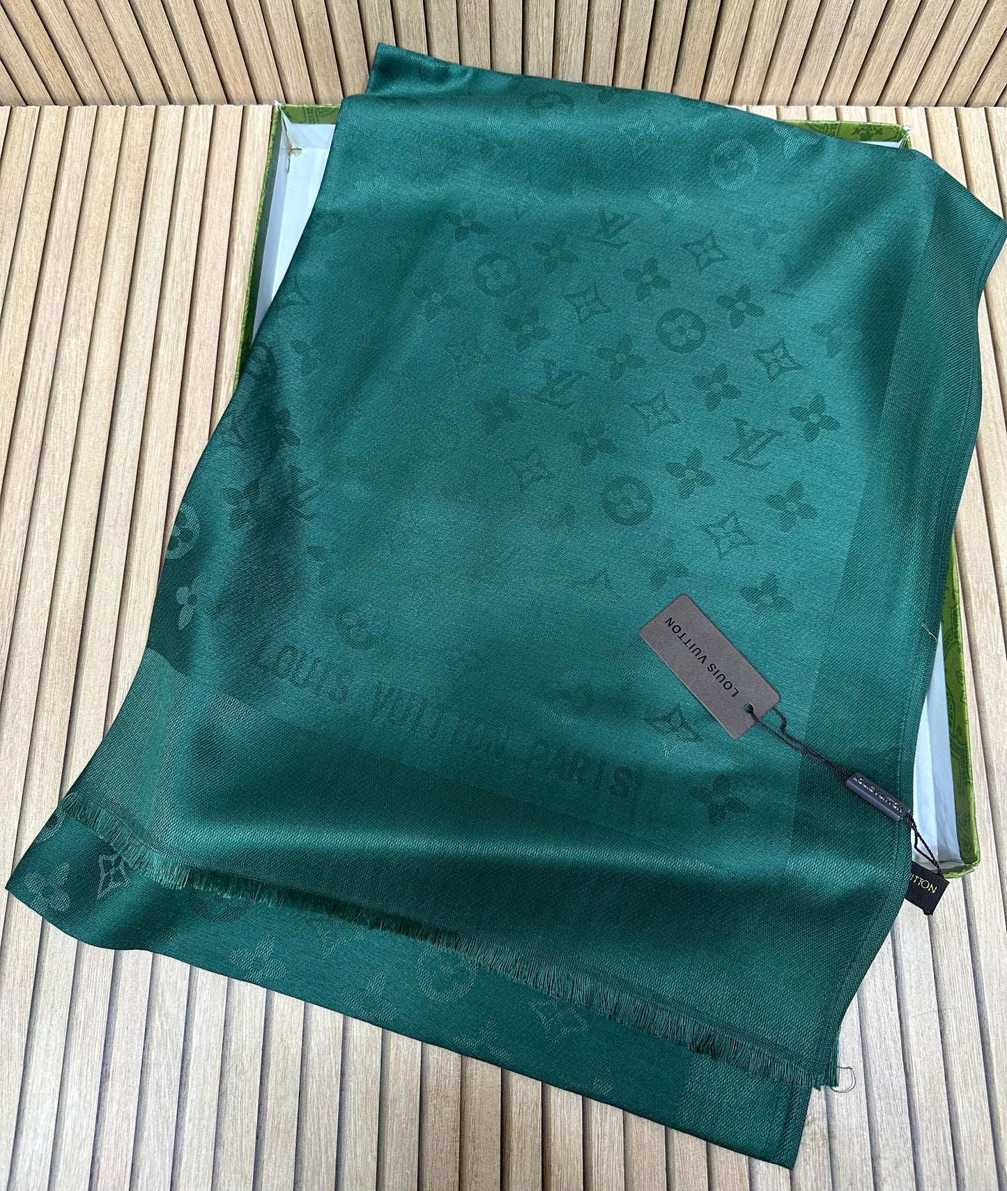 Luxury Jacquard Pashmina Scarf for Women – Soft Winter Shawl with Elegant All-Over Pattern