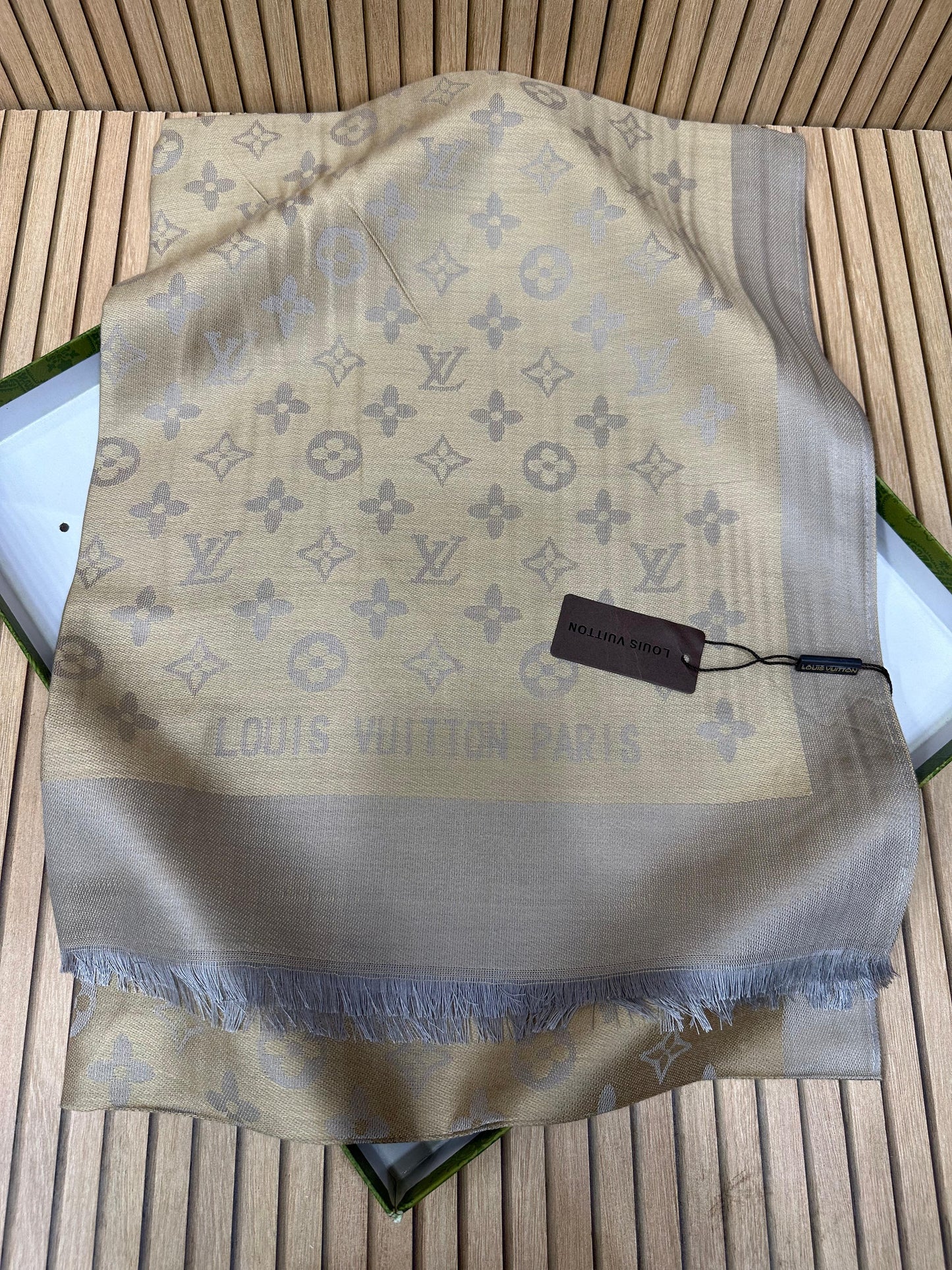 Premium Jacquard Pashmina Scarf for Women – Soft Winter Shawl with Elegant Woven Design