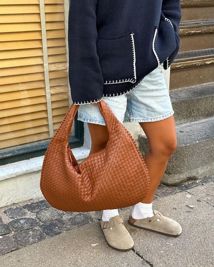 Woven Hobo Bag – Everyday Luxury Shoulder Bag