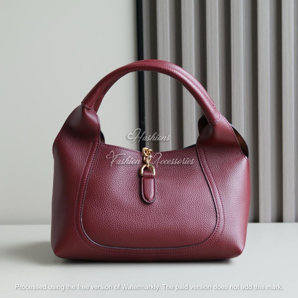 Slouchy Grained Leather Hobo Bag – Minimalist Shoulder Purse with Equestrian Gold Hardware