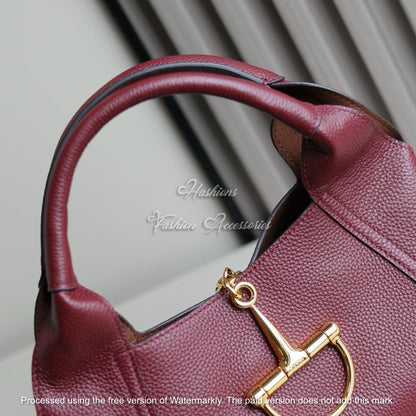 Slouchy Grained Leather Hobo Bag – Minimalist Shoulder Purse with Equestrian Gold Hardware