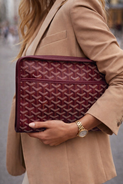 Chevron Pattern Envelope Clutch & Tablet Sleeve – Premium Document Organizer