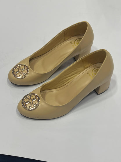 Women’s Classic Round Toe Block Heels with Gold Medallion – Comfort Work Pumps