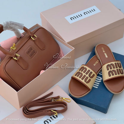 Leather Box Bag & Woven Slide Set