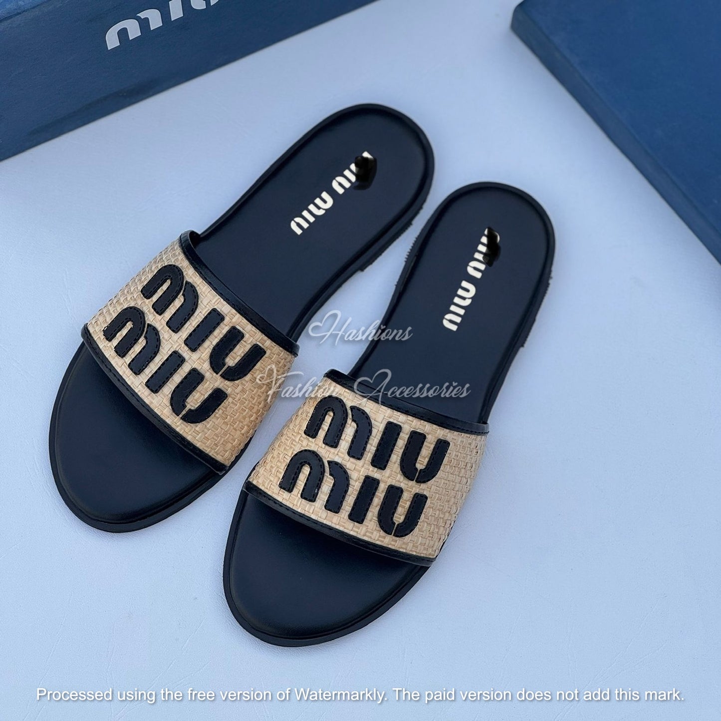 Raffia Texture Flat Slides