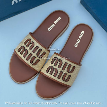 Raffia Texture Flat Slides