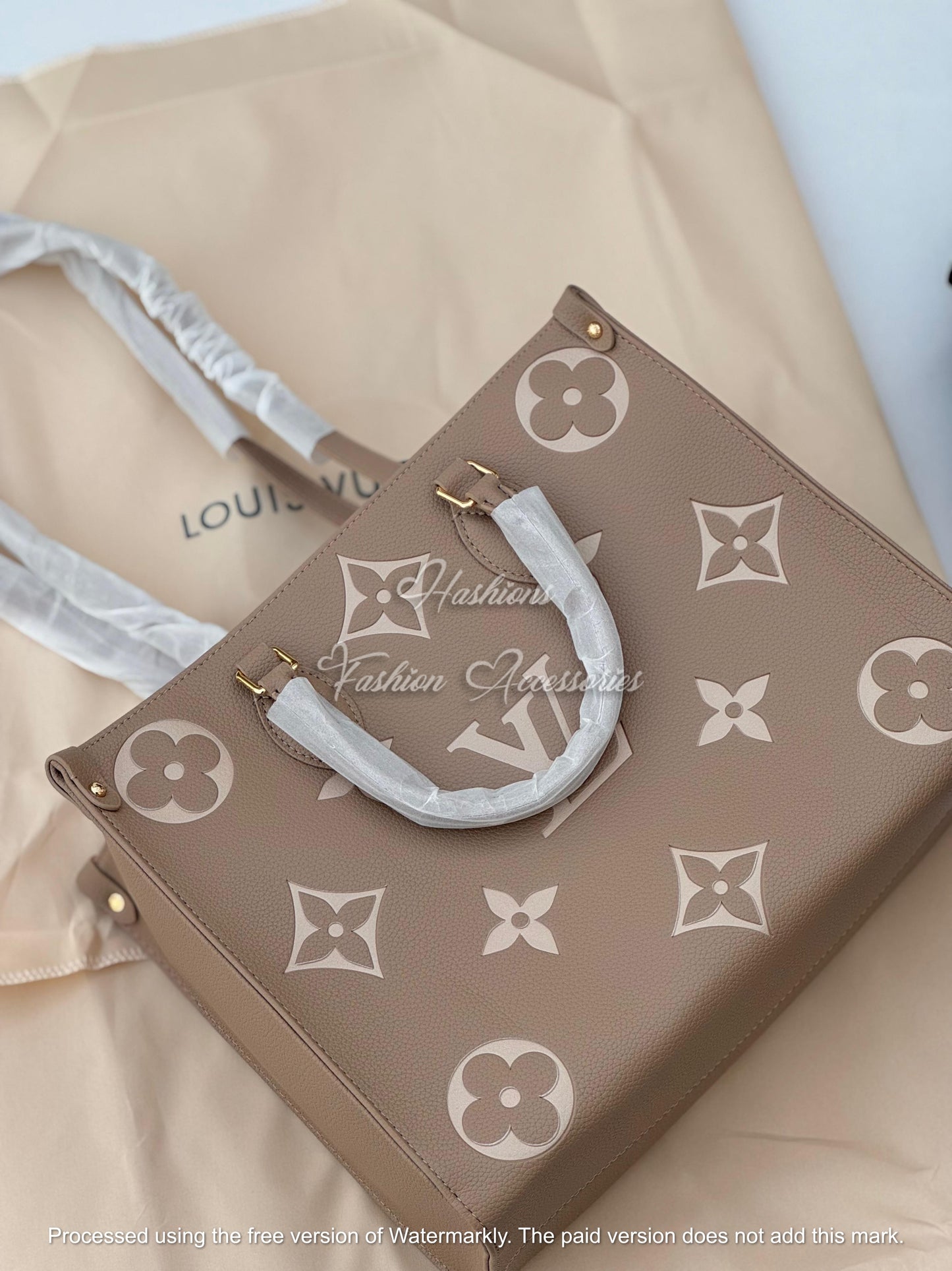 Medium Monogram Leather Tote Bag