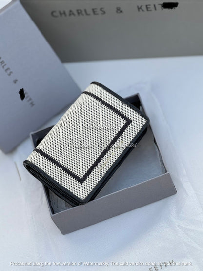 Minimalist Stitch Detail Compact Wallet