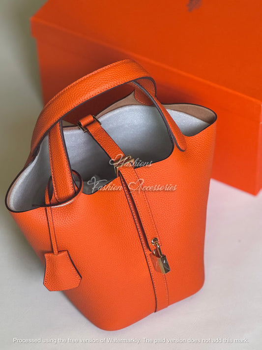 Minimalist Leather Bucket Bag 18cm
