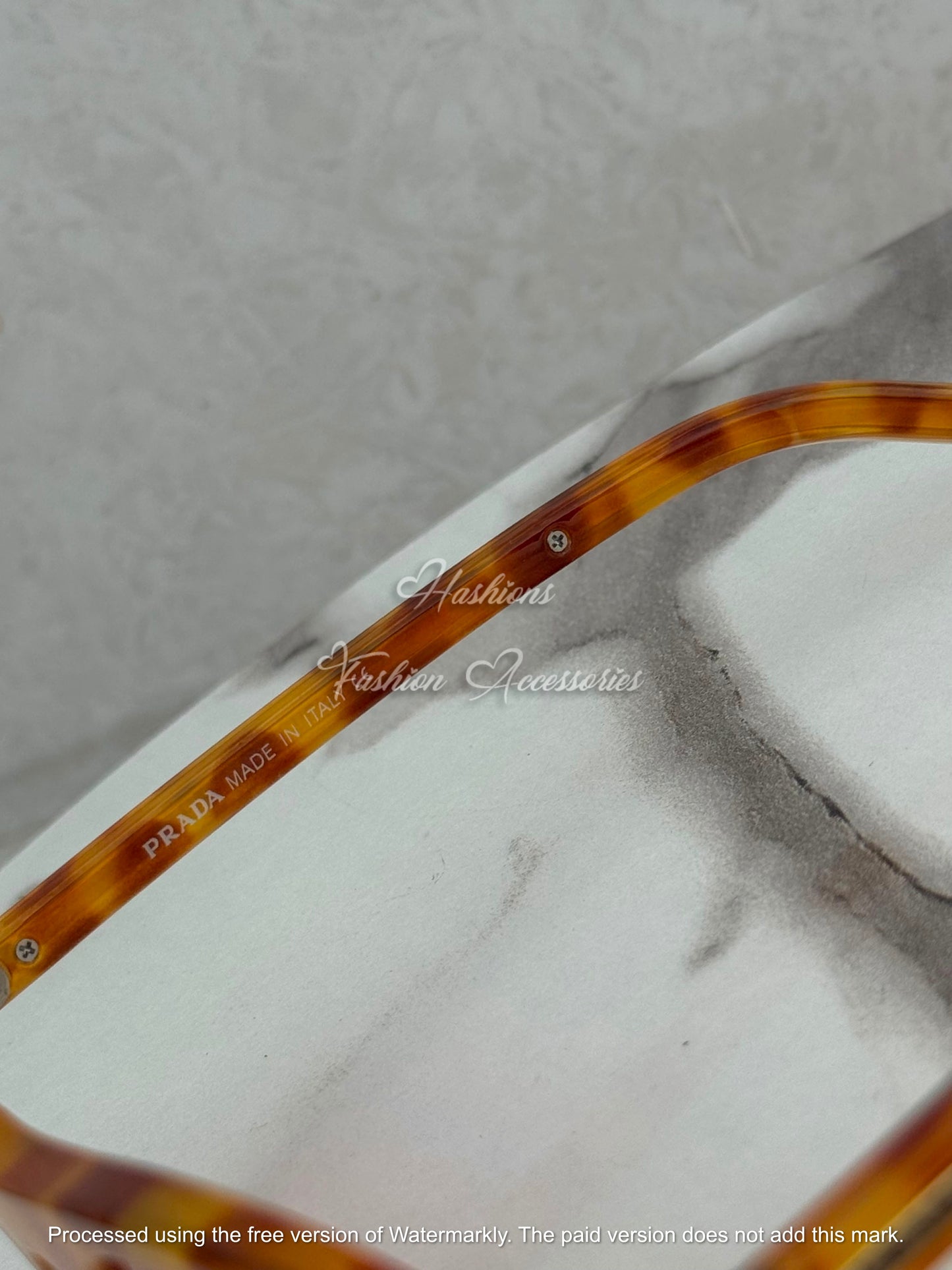 Retro Oval Sunglasses