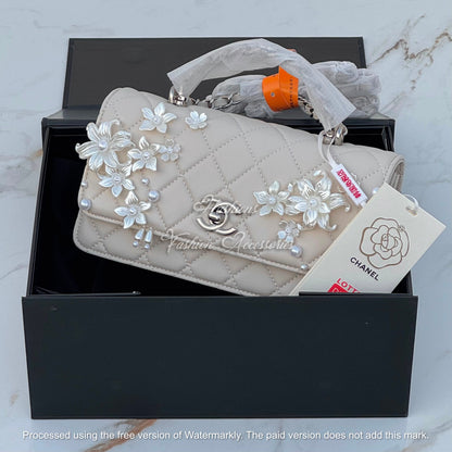 Pearl Floral Quilted Bag