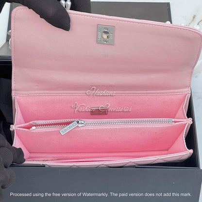 Pearl Floral Quilted Bag