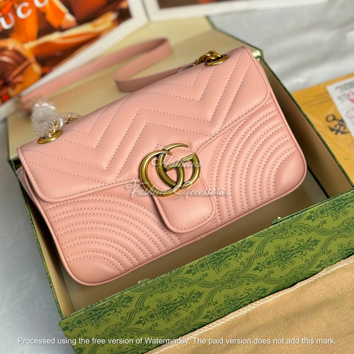 Quilted Chain Shoulder Bag