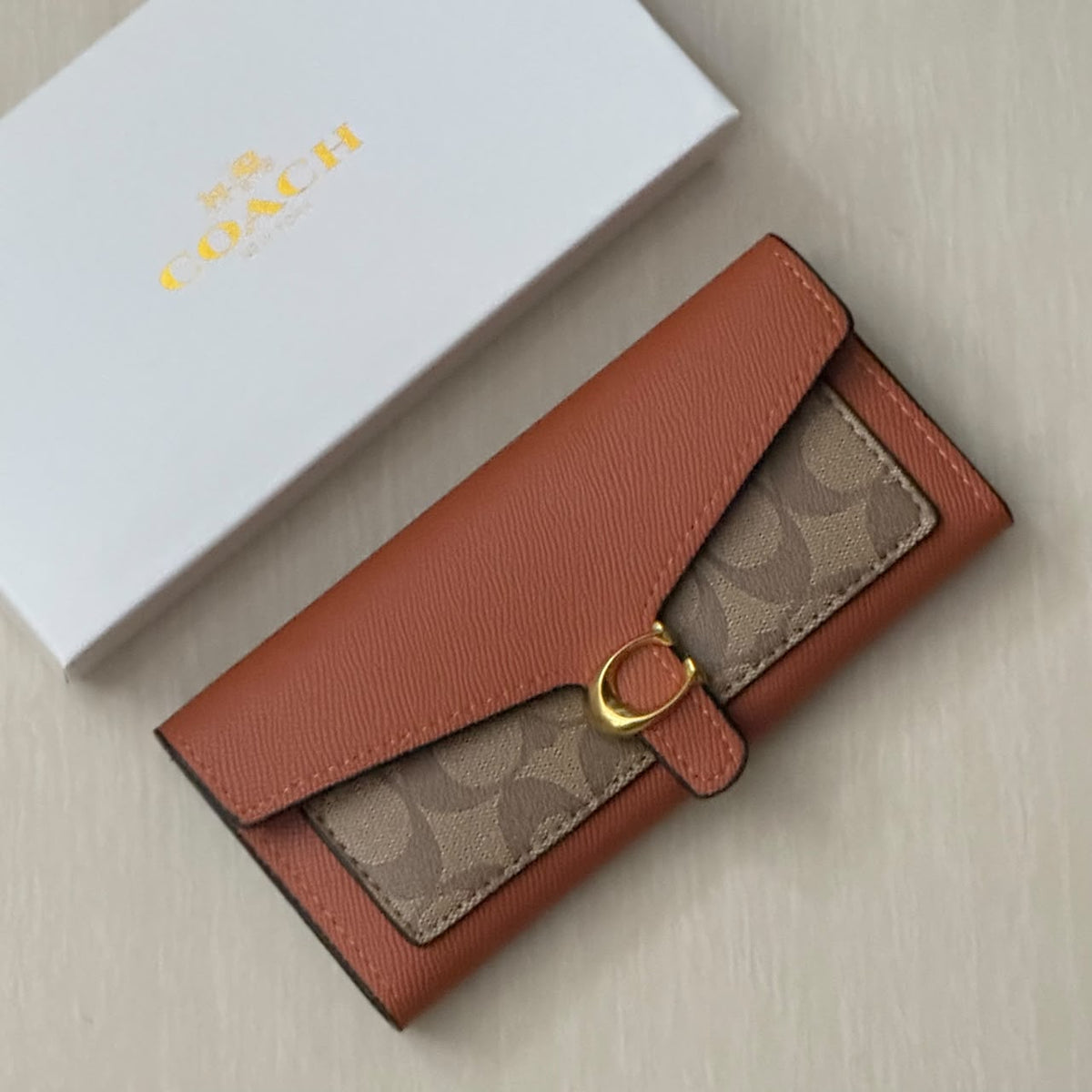 Contrast Panel Long Wallet