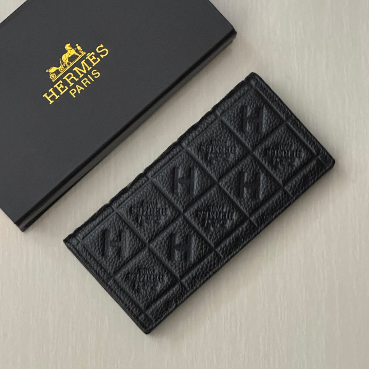 Geometric Long Wallet