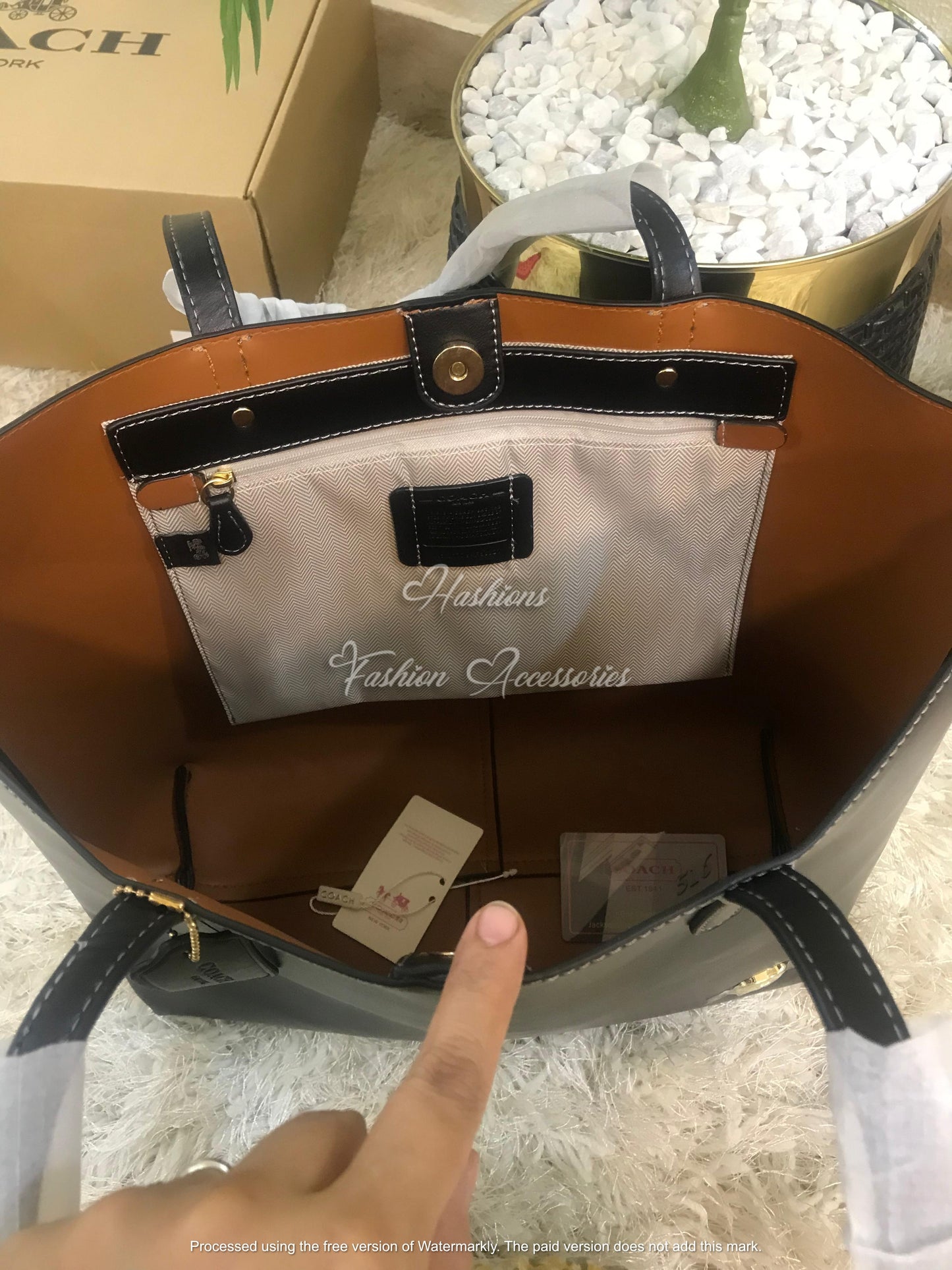 COA-CH North Tote bag