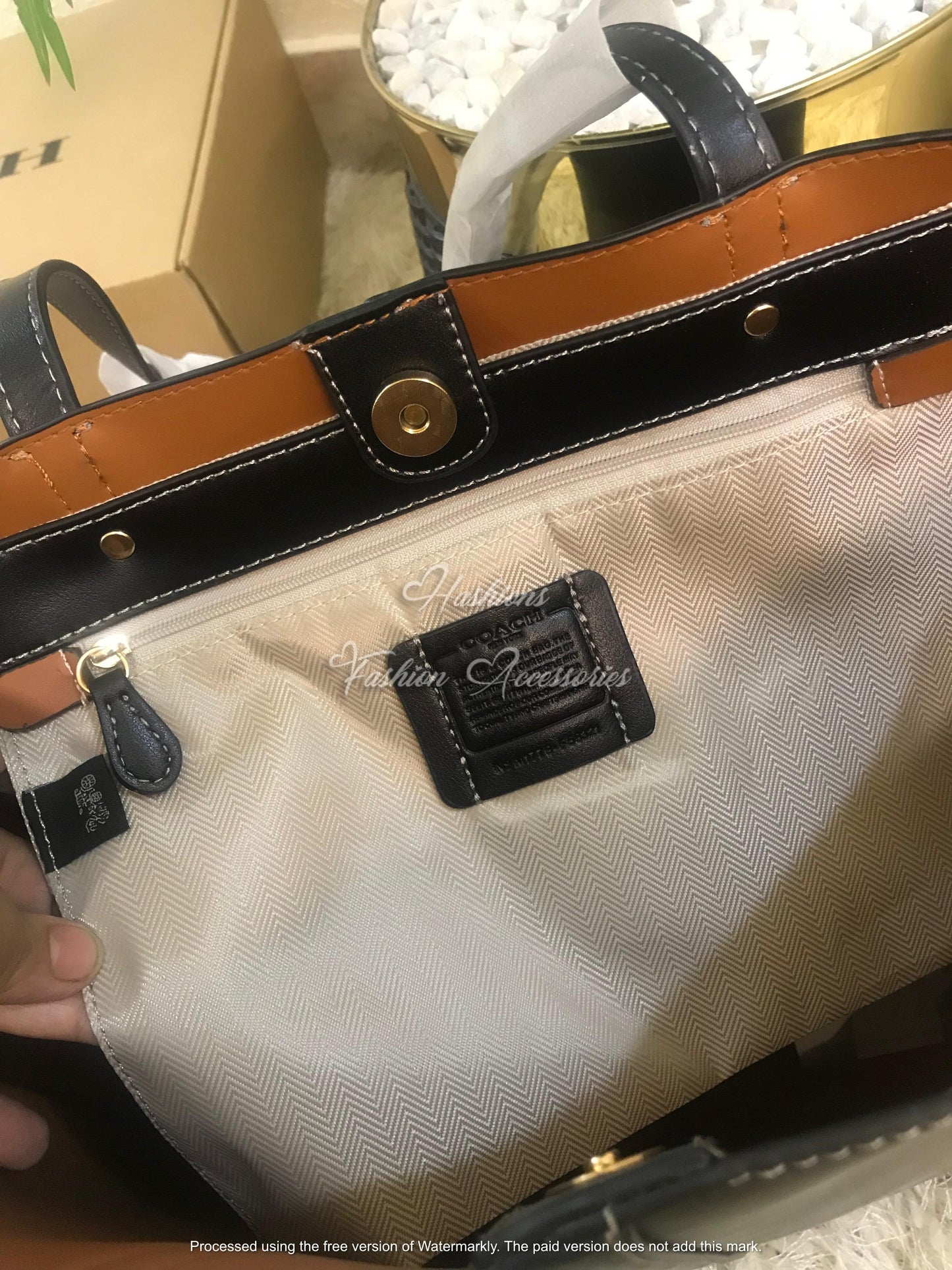 COA-CH North Tote bag