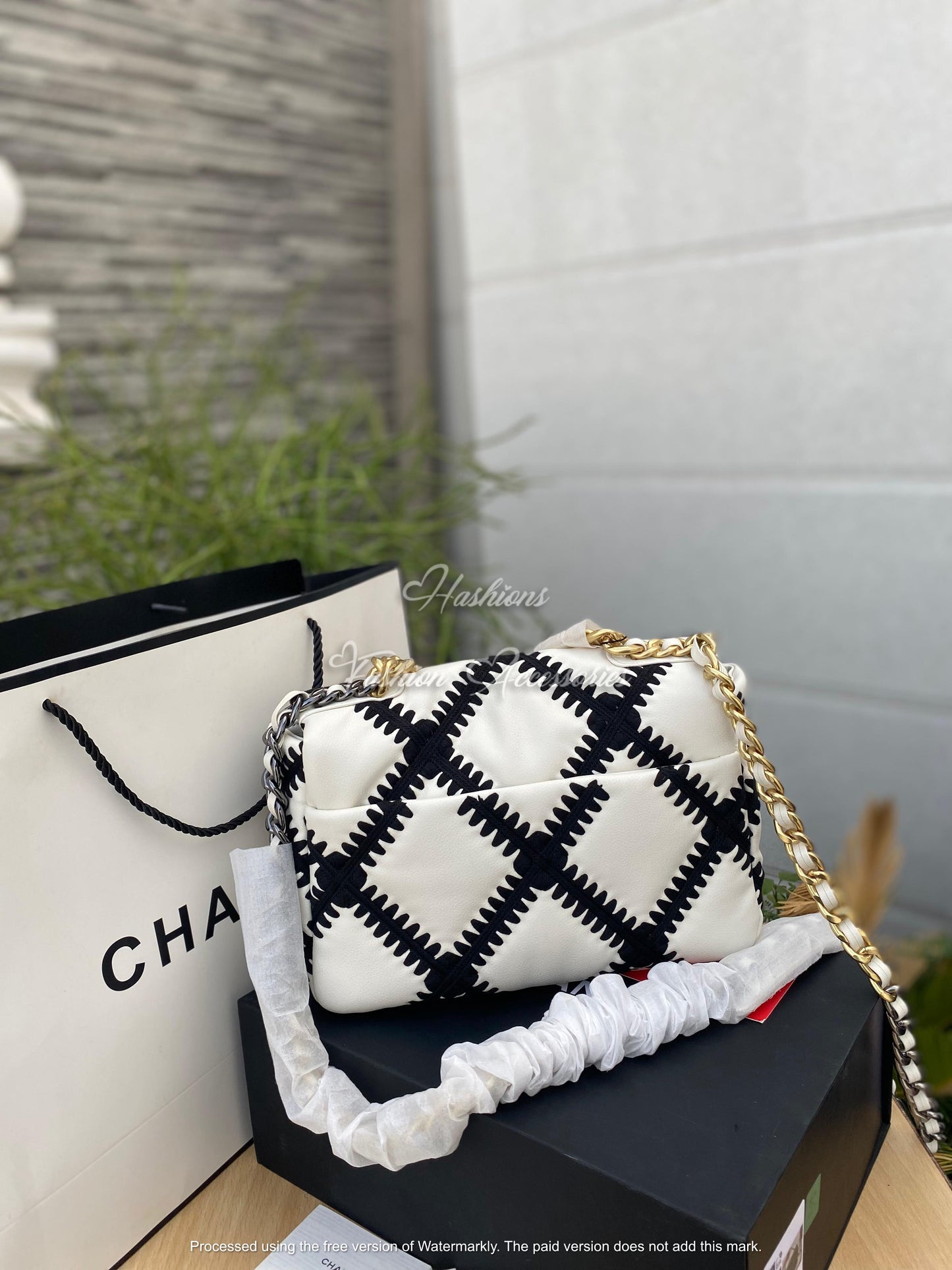 CHAN-EL Flap Bag 19 (Crochet) - White